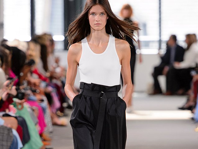 The Lowrider Scare Is Over: High-Waisted Pants Are (Thankfully) Back for Spring