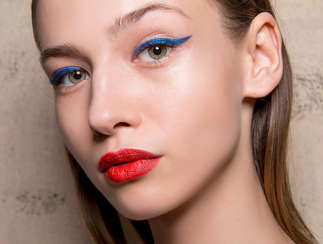 19 Unexpected Eye Color and Lipstick Combinations to Try