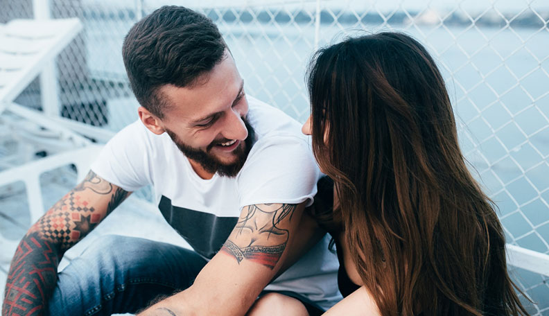 How Do Guys Get Emotionally Attached? 11 Signs that Draw Them In