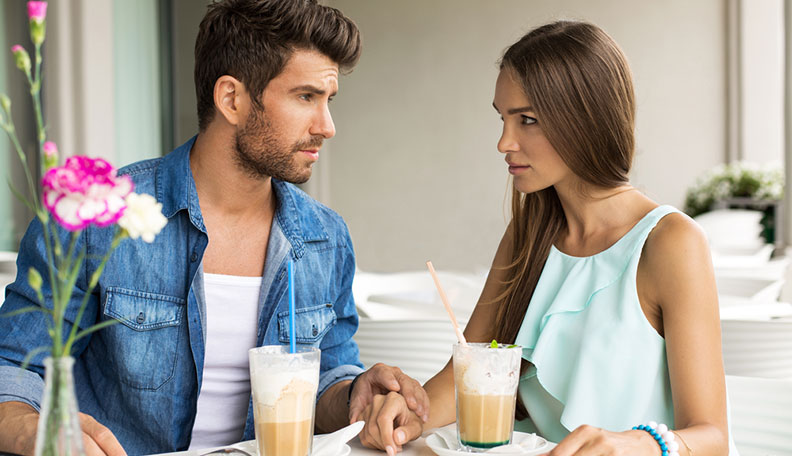 16 Signs of an Emotionally Manipulative Boyfriend Who’s Playing You
