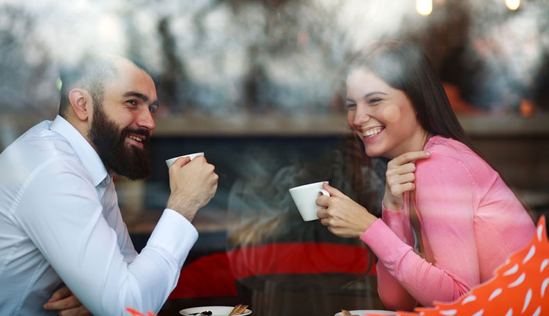 15 Things to Do on a First Date to Make Your Date Fall For You