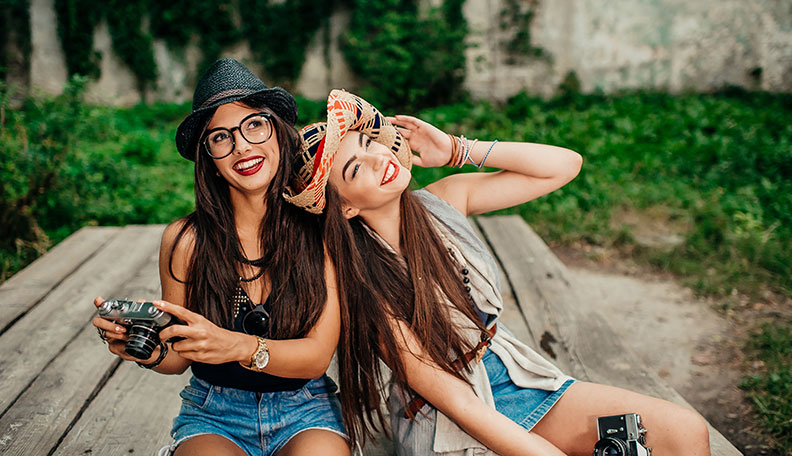 What is a True Friend? The 12 Key Characteristics of Real Friends