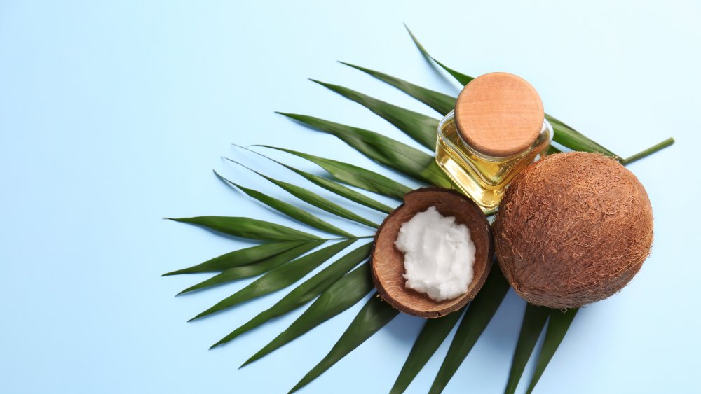 Can coconut oil clog your pores?
