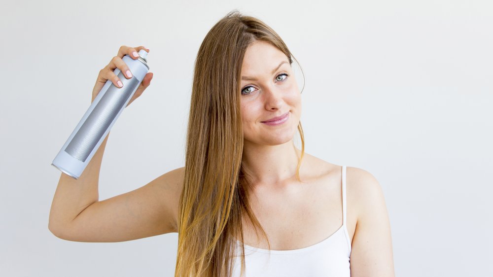 The right and wrong way to apply dry shampoo