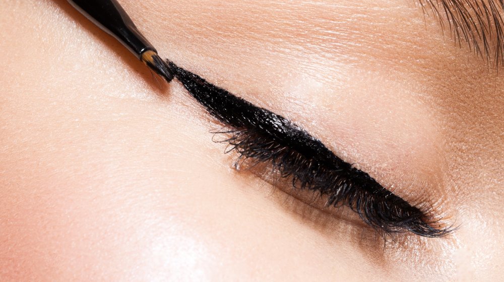 The perfect winged eyeliner for your eye shape